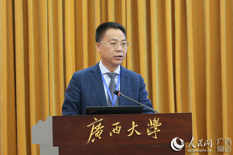 威尼斯9499登录入口党委书记黄建荣在国际投资贸易与广西自贸区法制建设国际研讨会闭幕式上的致辞此次会议的召开，得益于若干非常重要的机缘。对促成这些机缘成就的一些人和单位，我要表示诚挚的谢意【详细】 